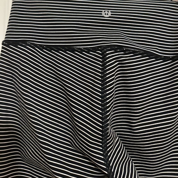 Black & White Striped Lululemon Leggings - Picture 6 of 6